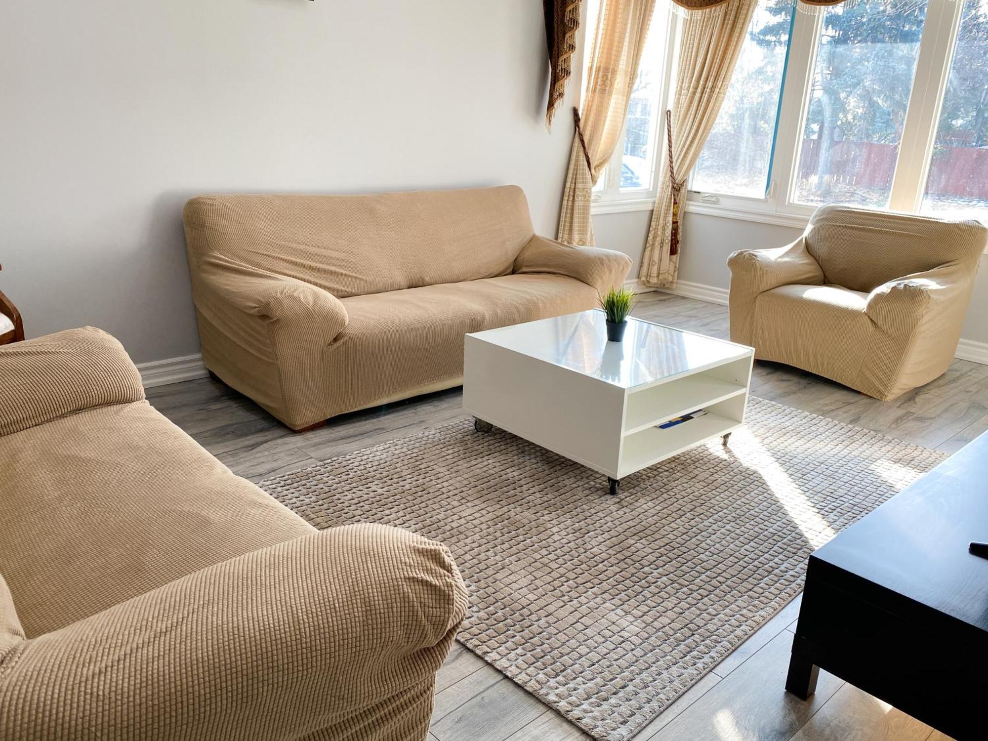 Spacious Mbr Near Kennedy Subway & Go Τορόντο Εξωτερικό φωτογραφία